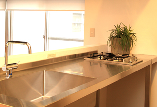 シンプルなキッチン空間